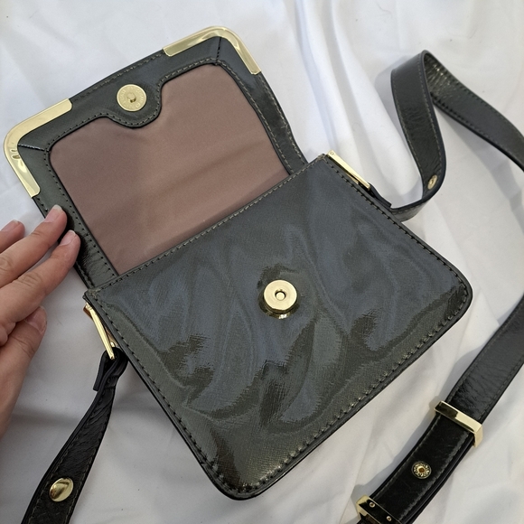 Nine West | Dark green mini purse with long strap & gold details - Picture 9 of 16